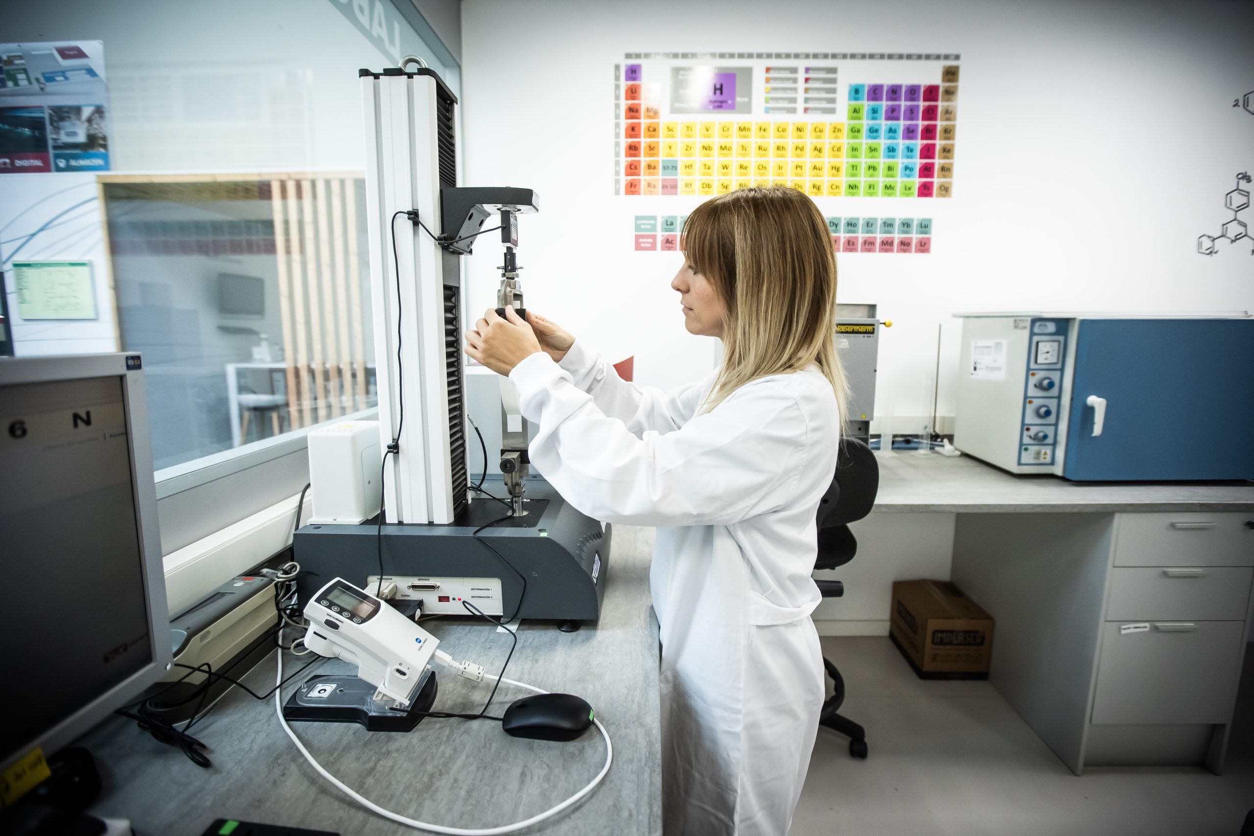 Pruebas de adherencia de pegatinas